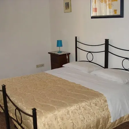 La Casa Di Antonella Hotel